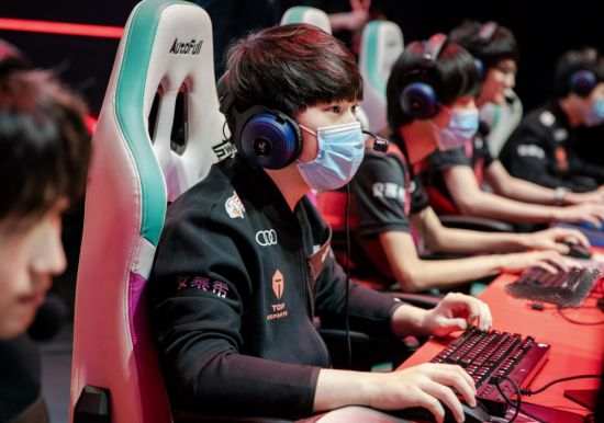 DOTA2 TI14 中国战队表现不佳 XG 败者组出局